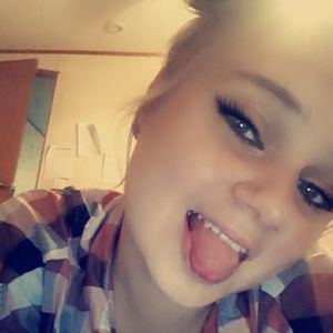 Meet your Posher, Valorie